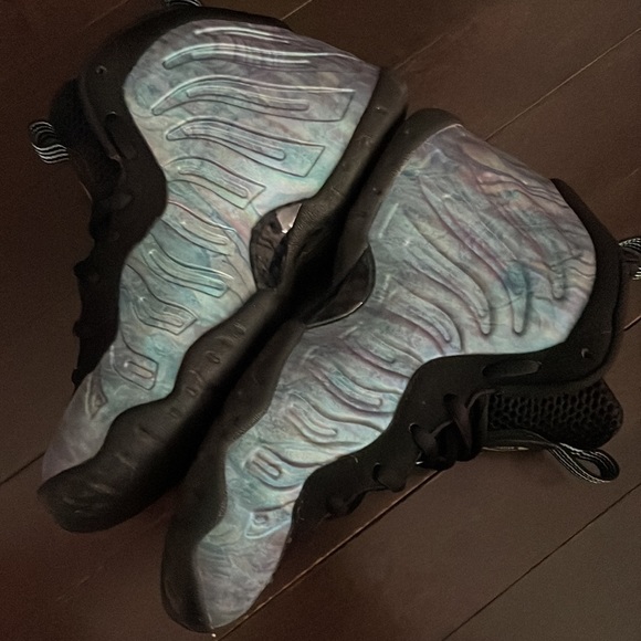 Black and Blue Women's Athletic Shoes - Picture 5 of 9